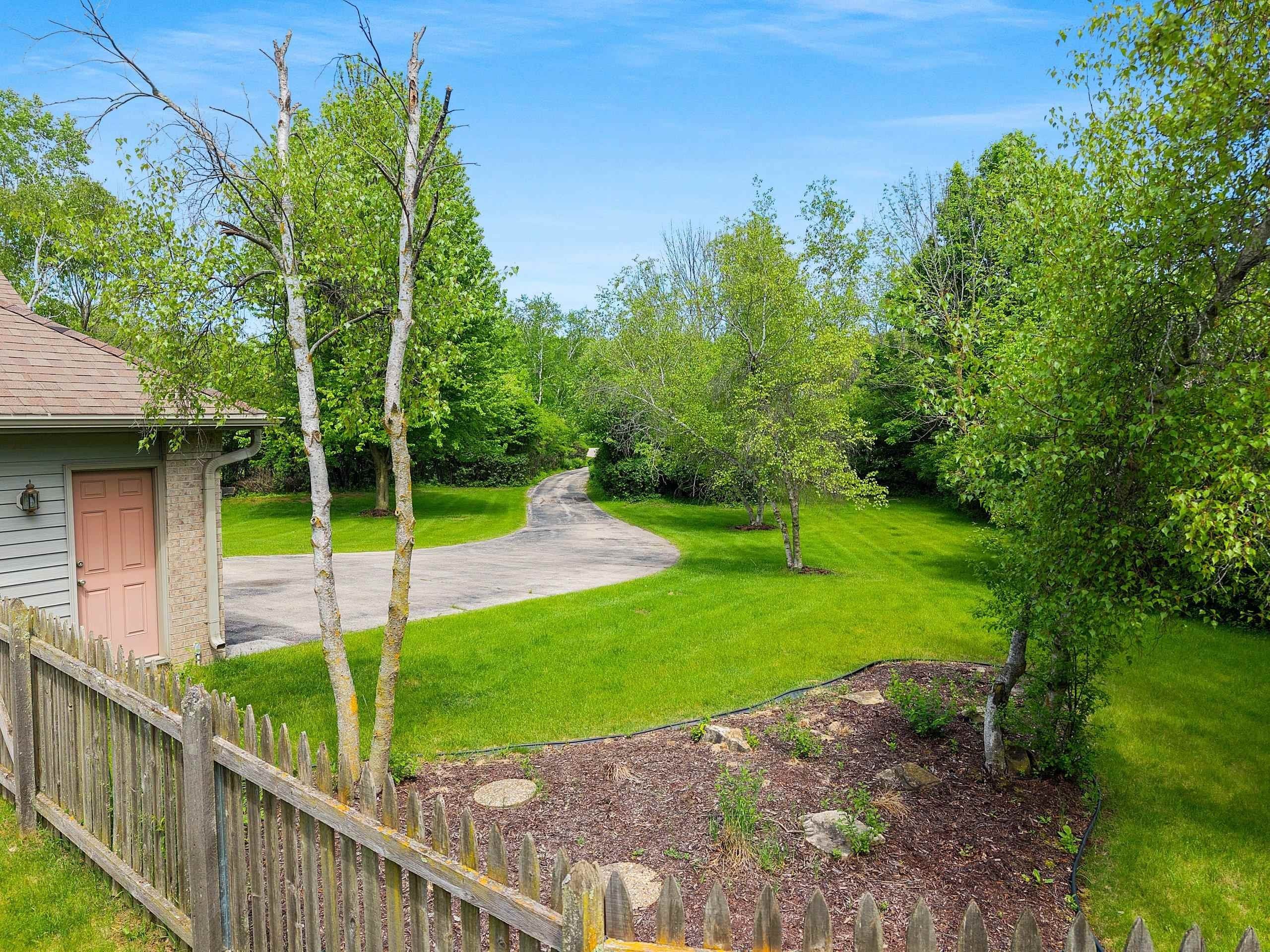 DE PERE, Wisconsin, 54115-9240, United States, 4 Bedrooms Bedrooms, ,4 BathroomsBathrooms,Residential,For Sale,2048017