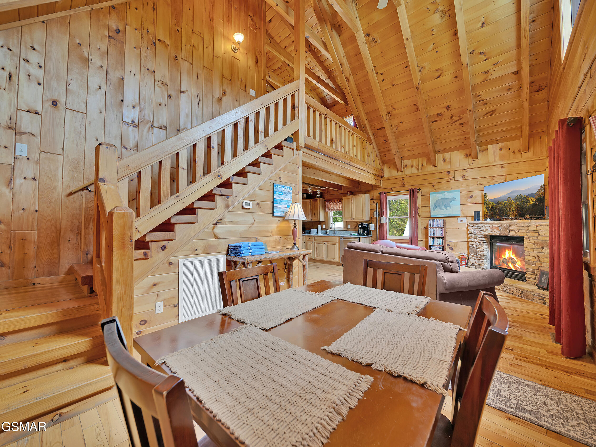 Gatlinburg, Tennessee, 37738, United States, 2 Bedrooms Bedrooms, ,2 BathroomsBathrooms,Residential,For Sale,1982435