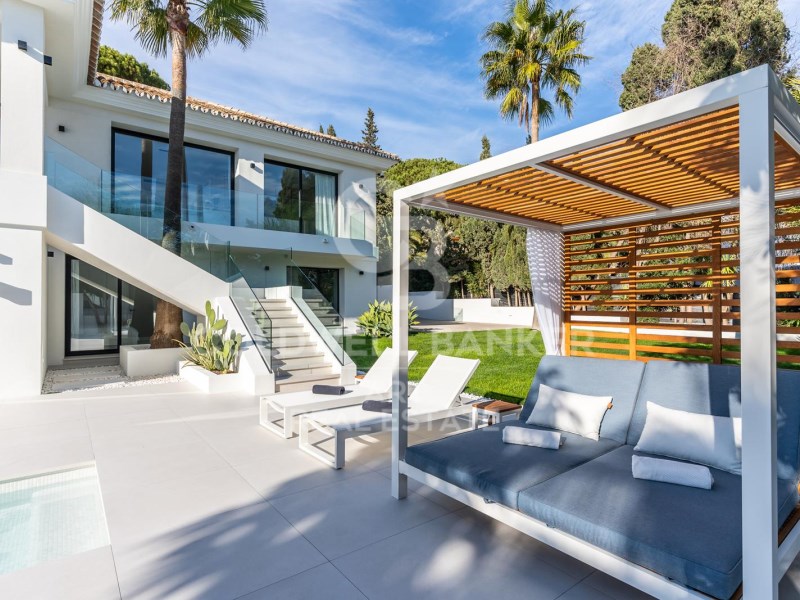 Marbella, Andalusia, ES, 4 Bedrooms Bedrooms, ,4 BathroomsBathrooms,Residential,For Sale,1793711