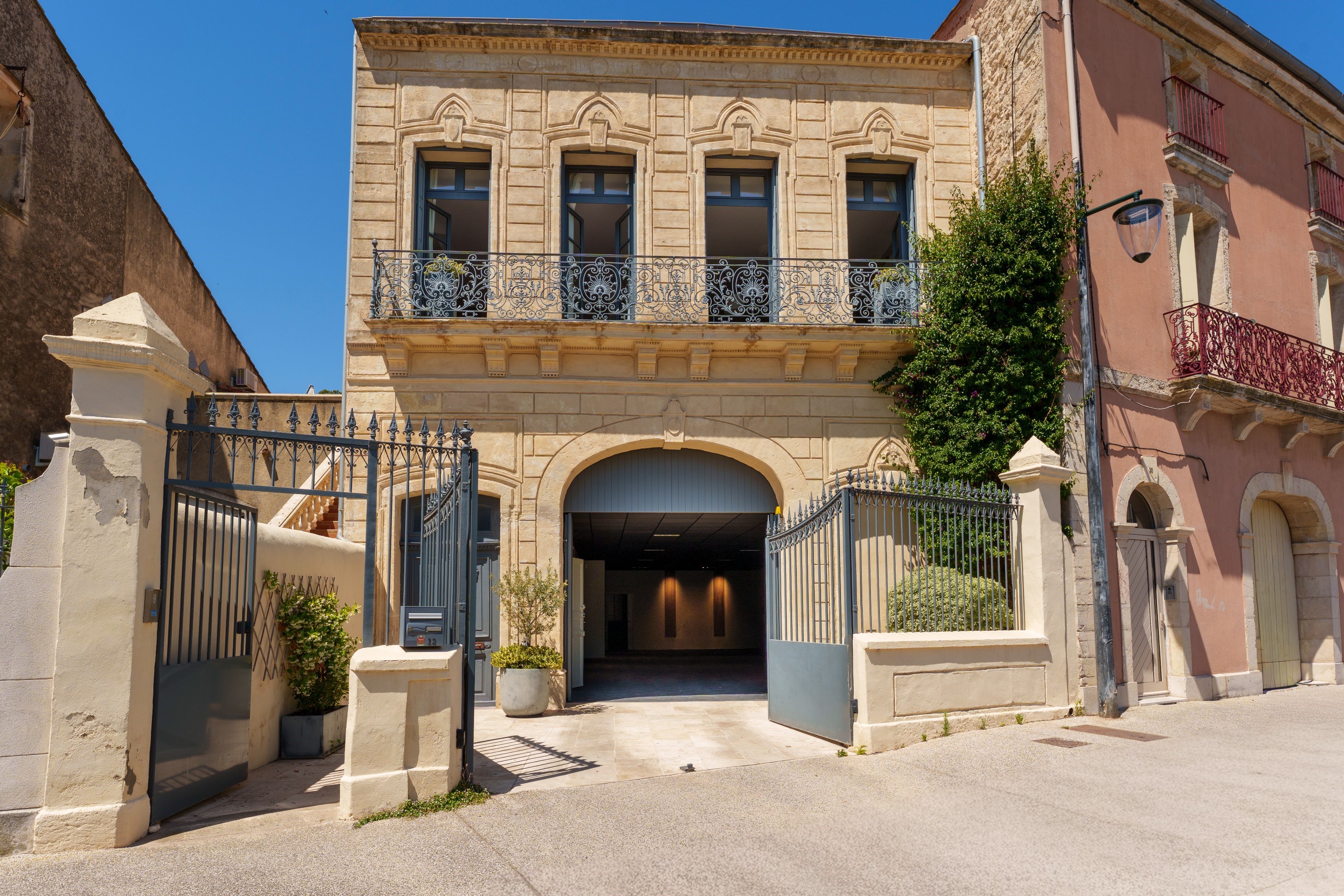  Refined Bourgeois Residence Combining Heritage and Modern Comfort - 物件實景