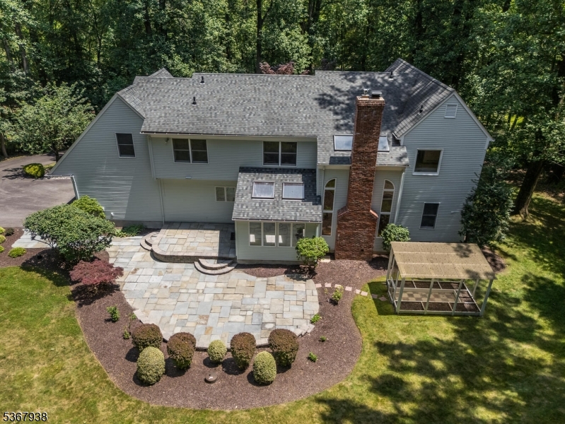 Raritan Twp., New Jersey, 08822, United States, 4 Bedrooms Bedrooms, ,3 BathroomsBathrooms,Residential,For Sale,1988299