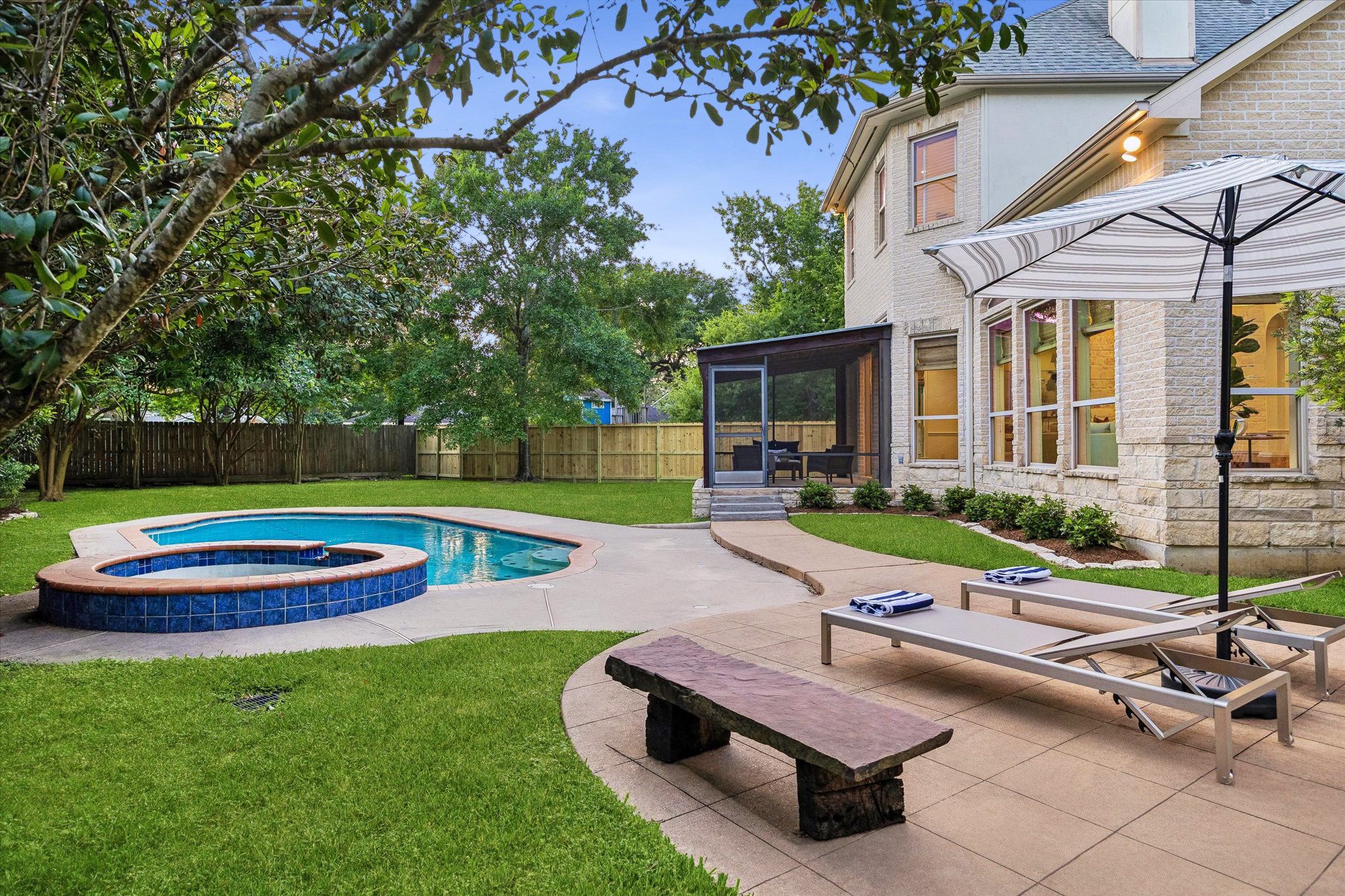  814 Atwell Street - 物件實景