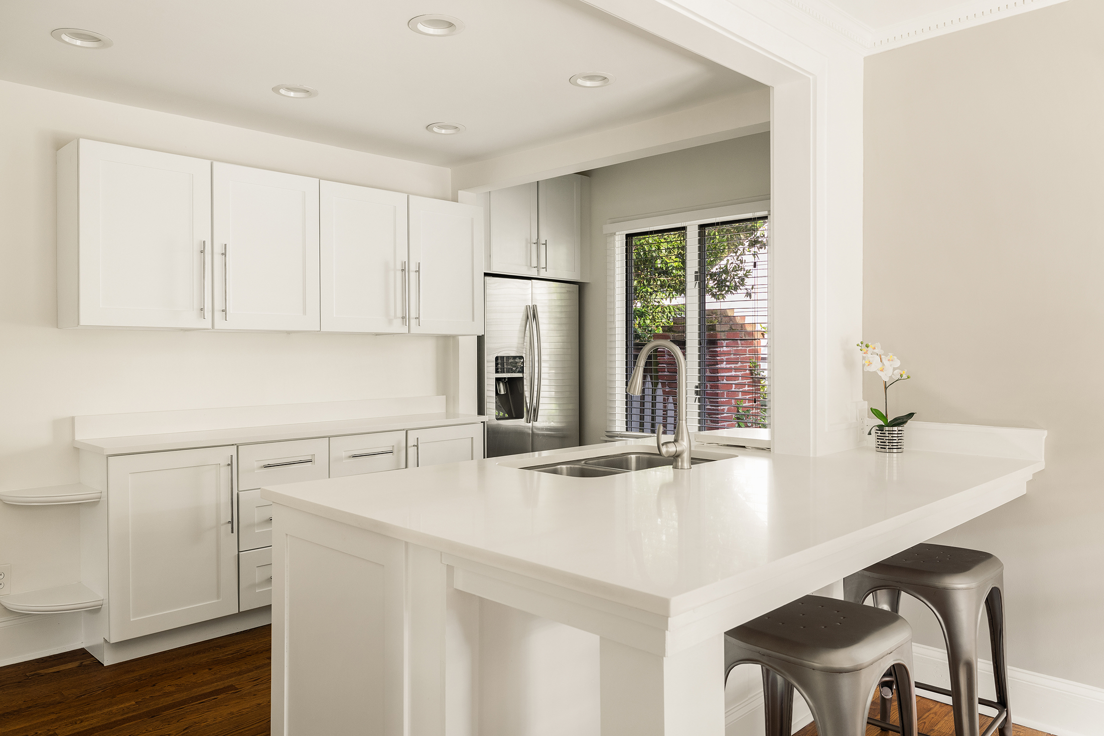  Charming Bungalow in the Heart of Sought-after Brookwood - 物件實景