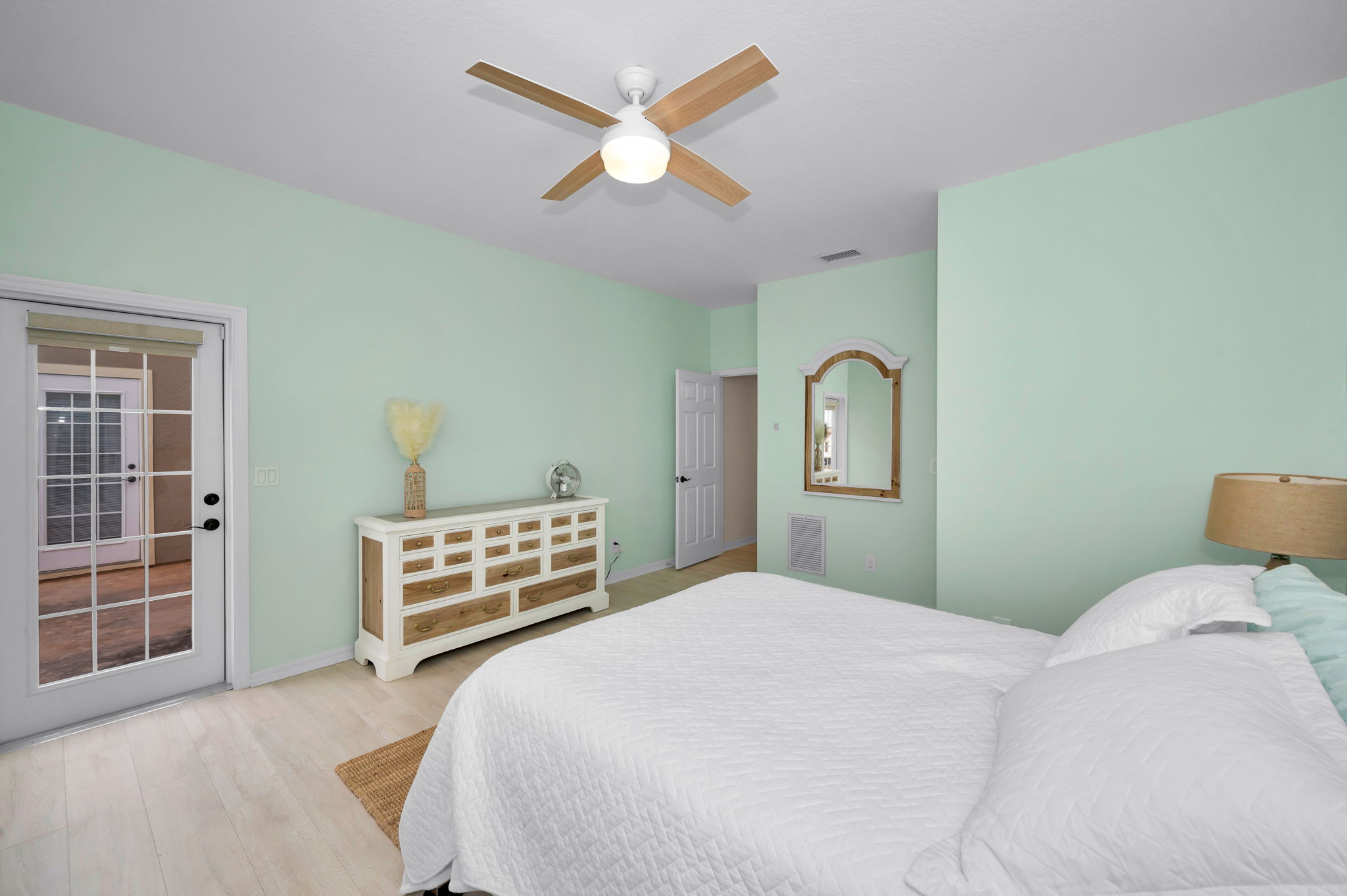 119 8th St E, Tierra Verde, Florida, 33715, United States, 6 Bedrooms Bedrooms, ,5 BathroomsBathrooms,Residential,For Sale,119 8th St E,1672792