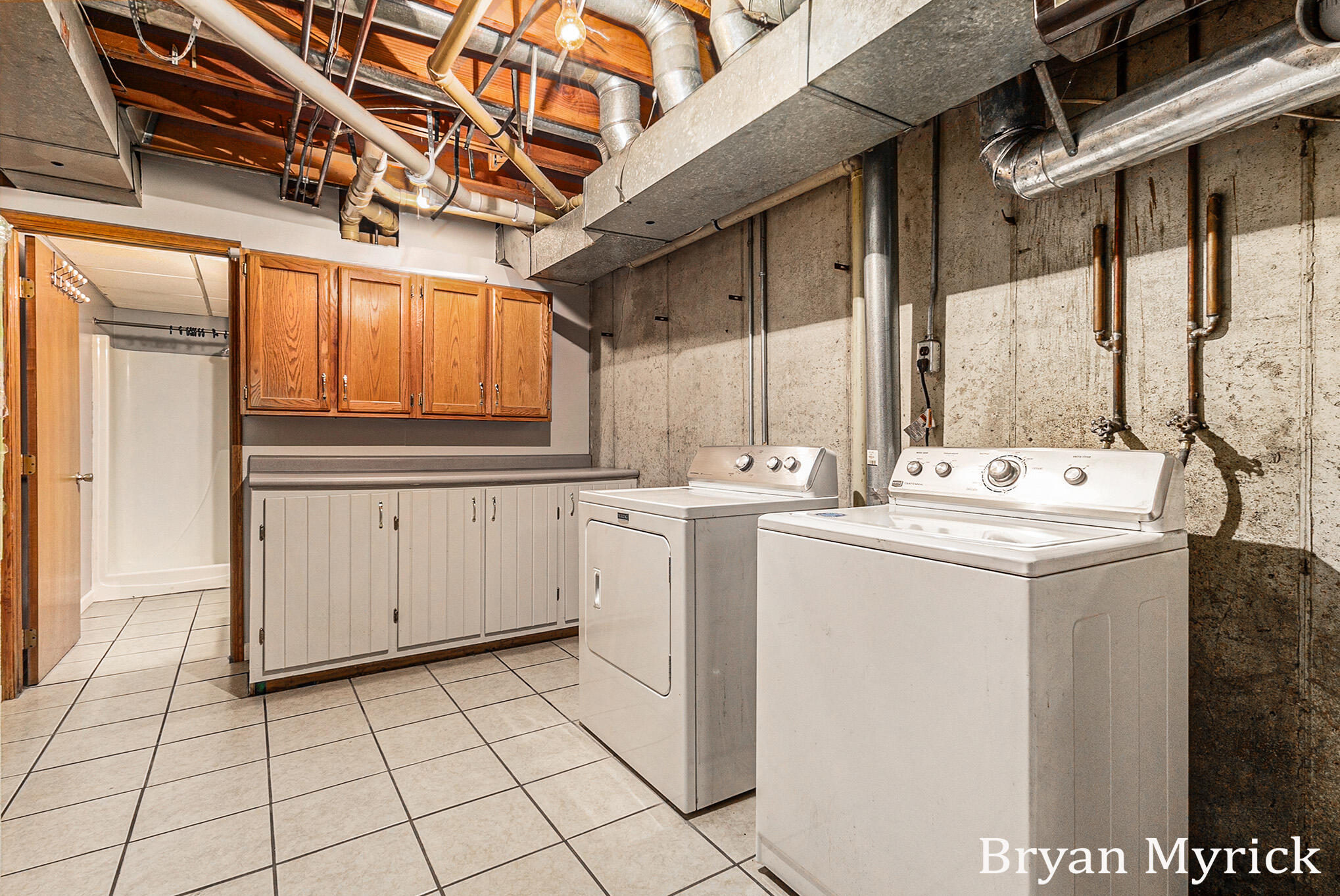 Holland, Michigan, 49423, United States, 3 Bedrooms Bedrooms, ,3 BathroomsBathrooms,Residential,For Sale,1892685