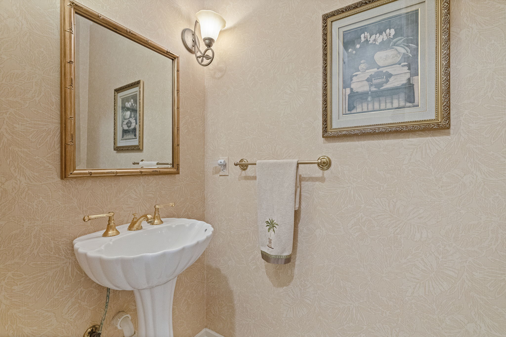 Tierra Verde, Florida, 33715, United States, 4 Bedrooms Bedrooms, ,5 BathroomsBathrooms,Residential,For Sale,1990775