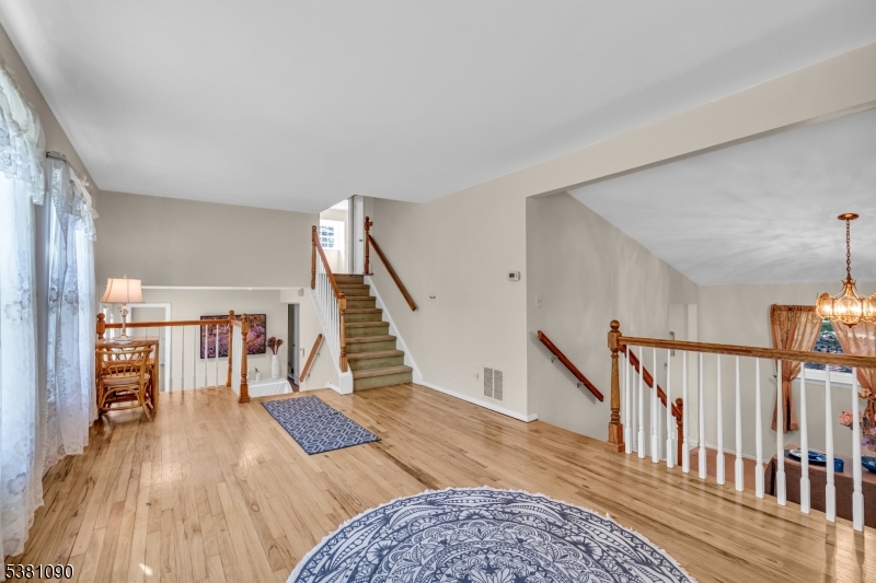 Bridgewater Twp., New Jersey, 08807, United States, 4 Bedrooms Bedrooms, ,3 BathroomsBathrooms,Residential,For Sale,1938544
