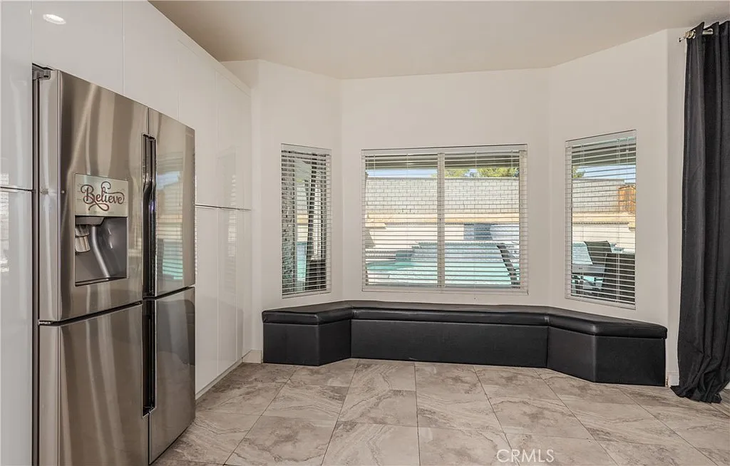 Victorville, California, 92395, United States, 5 Bedrooms Bedrooms, ,3 BathroomsBathrooms,Residential,For Sale,1976138