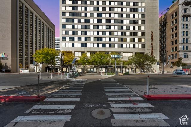 Salt Lake City, Utah, 84101, United States, 3 Bedrooms Bedrooms, ,3 BathroomsBathrooms,Residential,For Sale,1982809