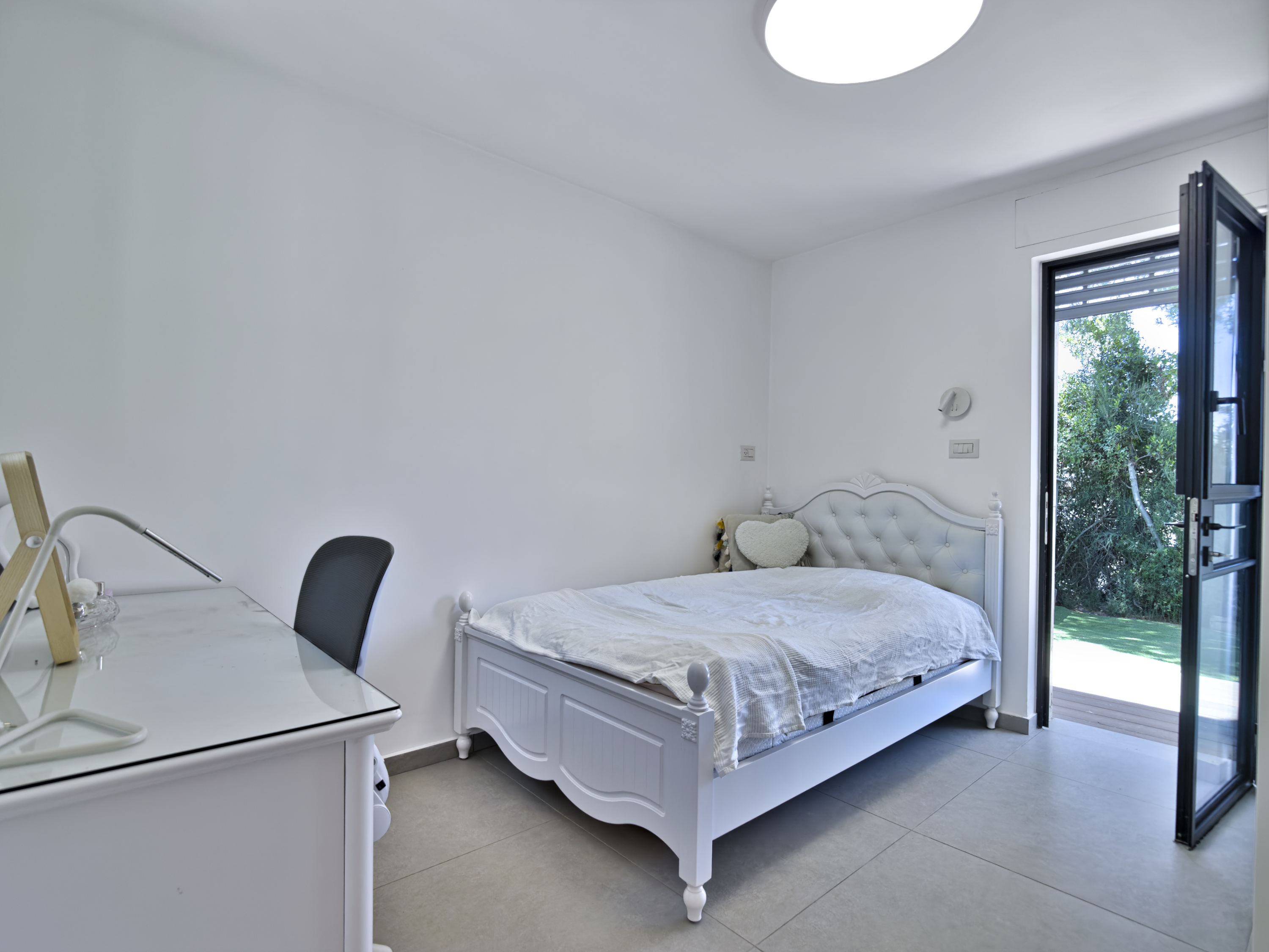  Elegant Private Home Surrounded by Lush Gardens in the Heart of Mevaseret Zion - 物件實景