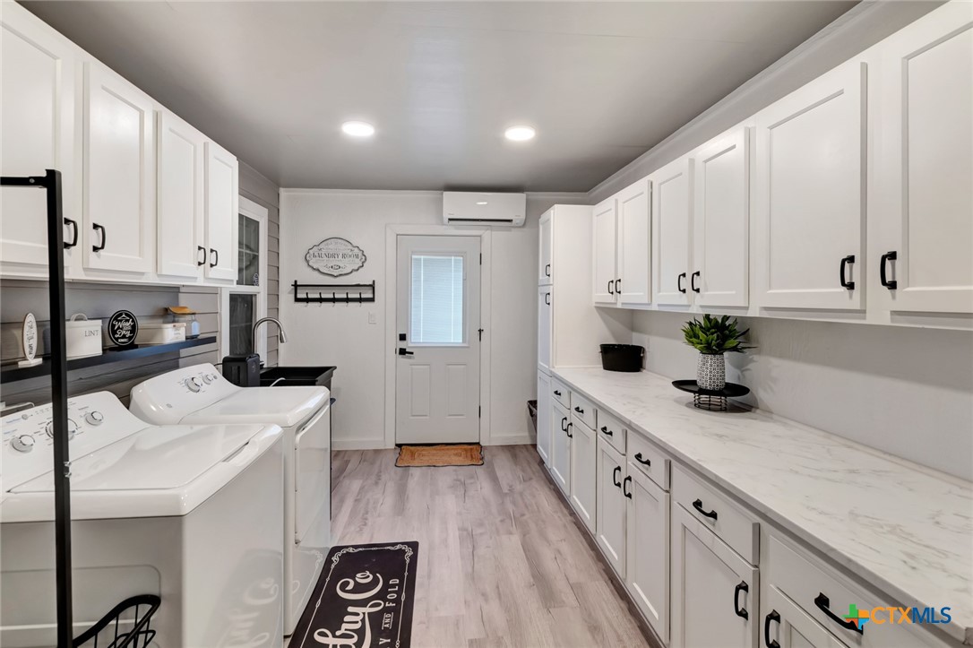 612 W Jackson Avenue, Port O'Connor, Texas, 77982, United States, 3 Bedrooms Bedrooms, ,3 BathroomsBathrooms,Residential,For Sale,612 W Jackson Avenue,1673246
