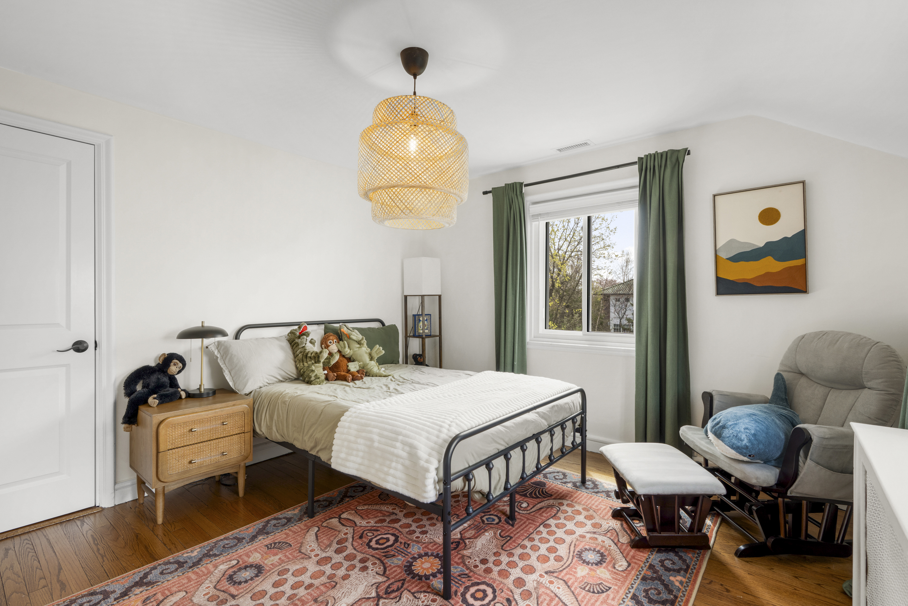  Classic Larchmont Tudor - 物件實景