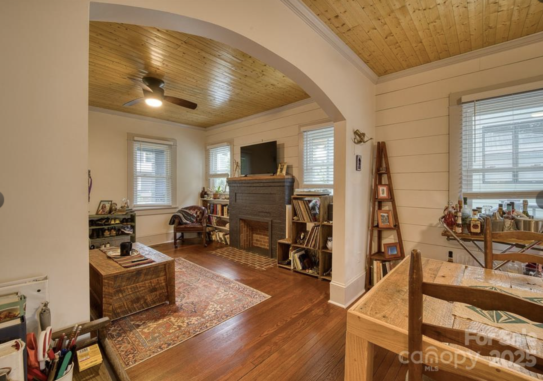 Asheville, North Carolina, 28806, United States, 4 Bedrooms Bedrooms, ,3 BathroomsBathrooms,Residential,For Sale,1953604