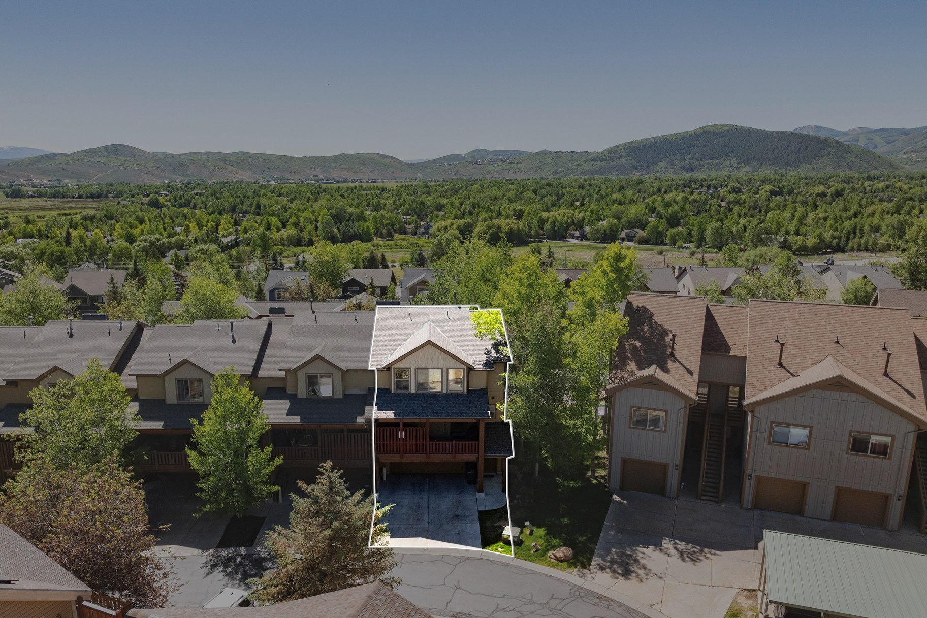  4-bedroom townhome in the Highly Desired Bear Hollow Community - 物件實景