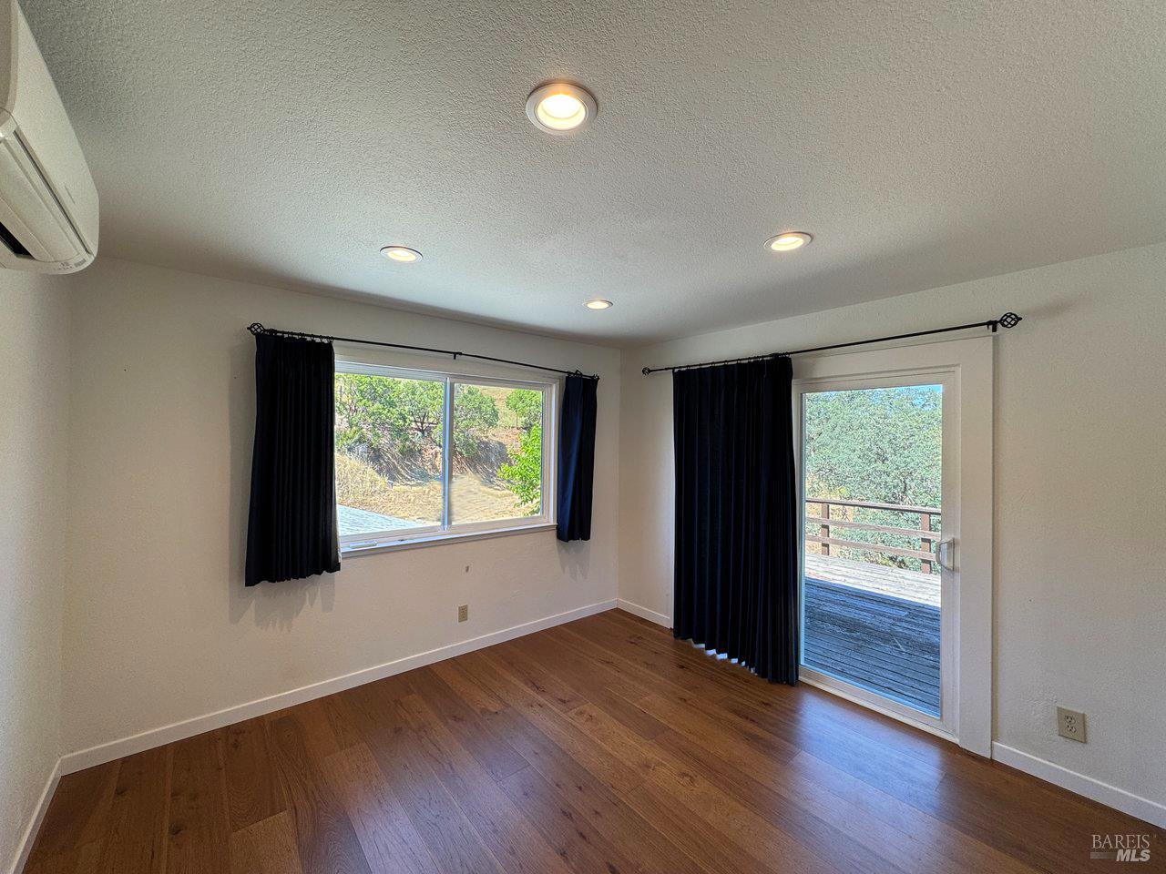 Lakeport, California, 95453, United States, 4 Bedrooms Bedrooms, ,3 BathroomsBathrooms,Residential,For Sale,2015104