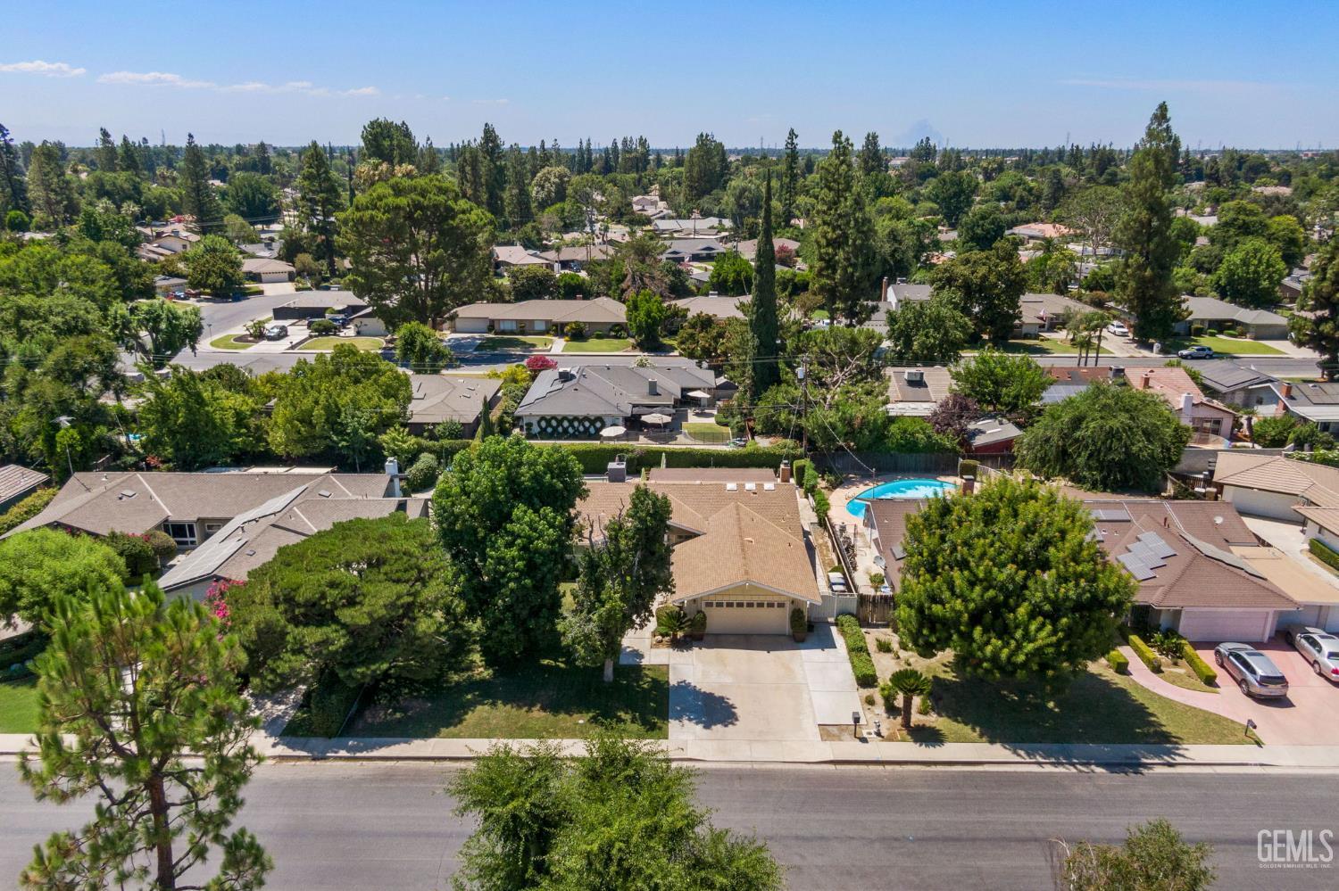 Bakersfield, California, 93309, United States, 3 Bedrooms Bedrooms, ,3 BathroomsBathrooms,Residential,For Sale,1882535