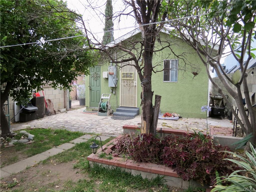 Azusa, California, 91702, United States, 6 Bedrooms Bedrooms, ,Residential,For Sale,2048732