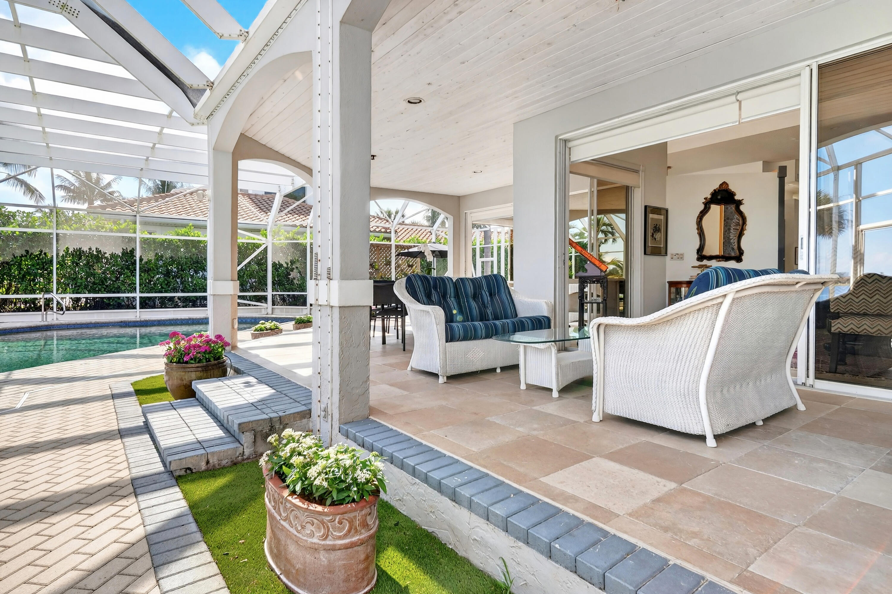 West Palm Beach, Florida, 33401, United States, 4 Bedrooms Bedrooms, ,5 BathroomsBathrooms,Residential,For Sale,2002916