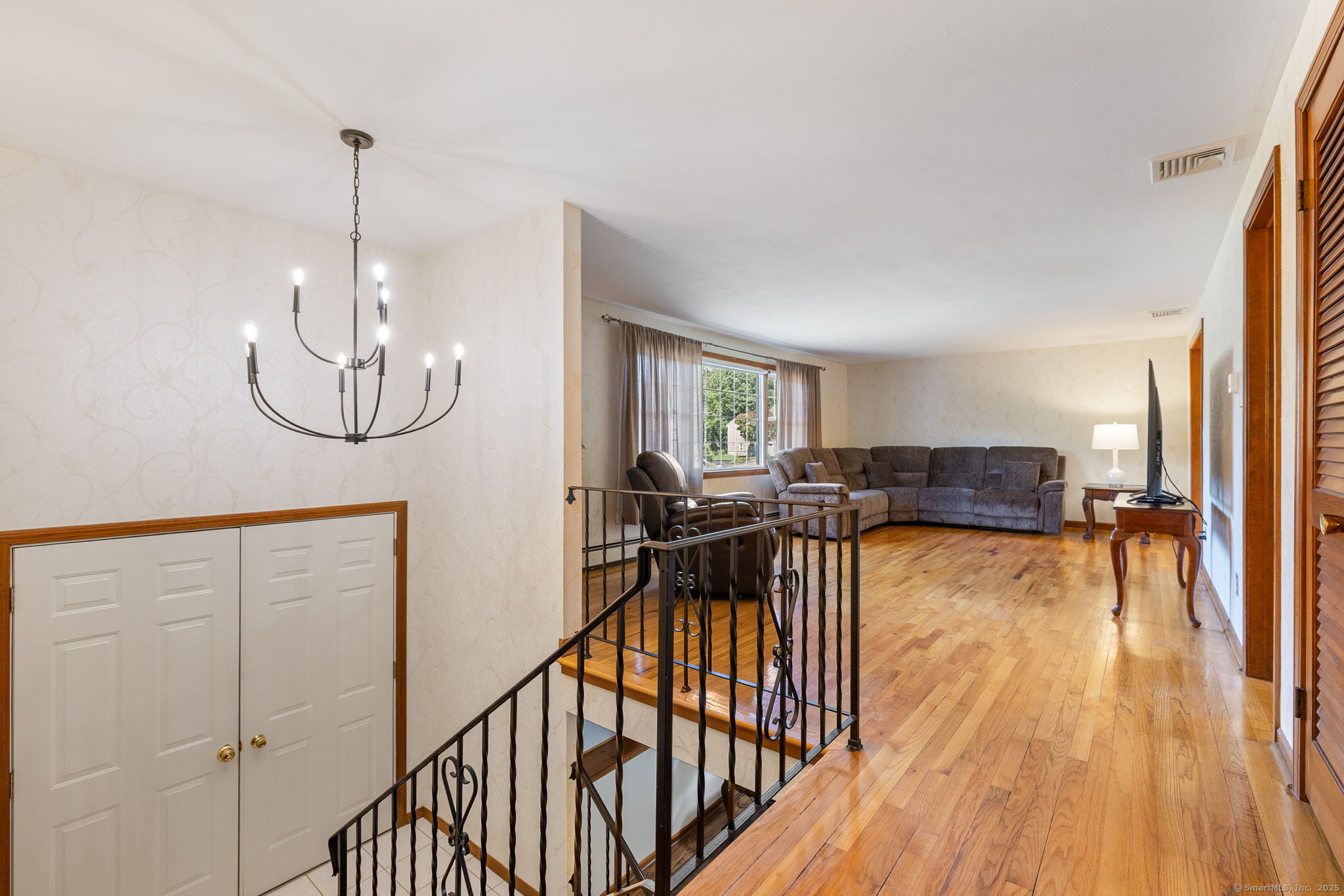 North Haven, Connecticut, 06473, United States, 5 Bedrooms Bedrooms, ,3 BathroomsBathrooms,Residential,For Sale,1956553