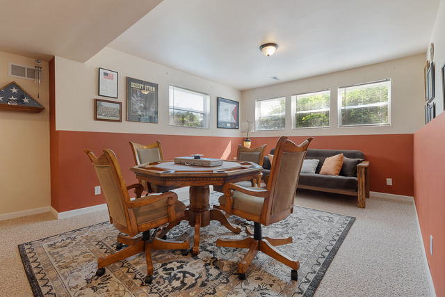 St Charles, Illinois, 60175, United States, 5 Bedrooms Bedrooms, ,3 BathroomsBathrooms,Residential,For Sale,1935414