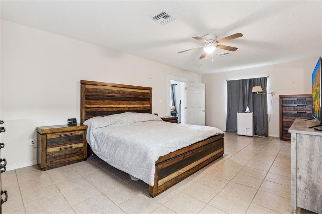 De Leon Springs, Florida, 32130, United States, 4 Bedrooms Bedrooms, ,3 BathroomsBathrooms,Residential,For Sale,1998278