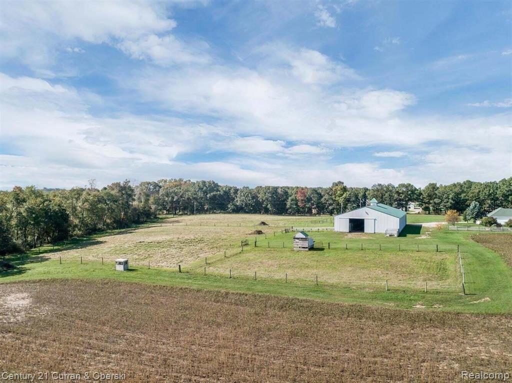 Jackson, Michigan, 49201, United States, 4 Bedrooms Bedrooms, ,3 BathroomsBathrooms,Residential,For Sale,1980498