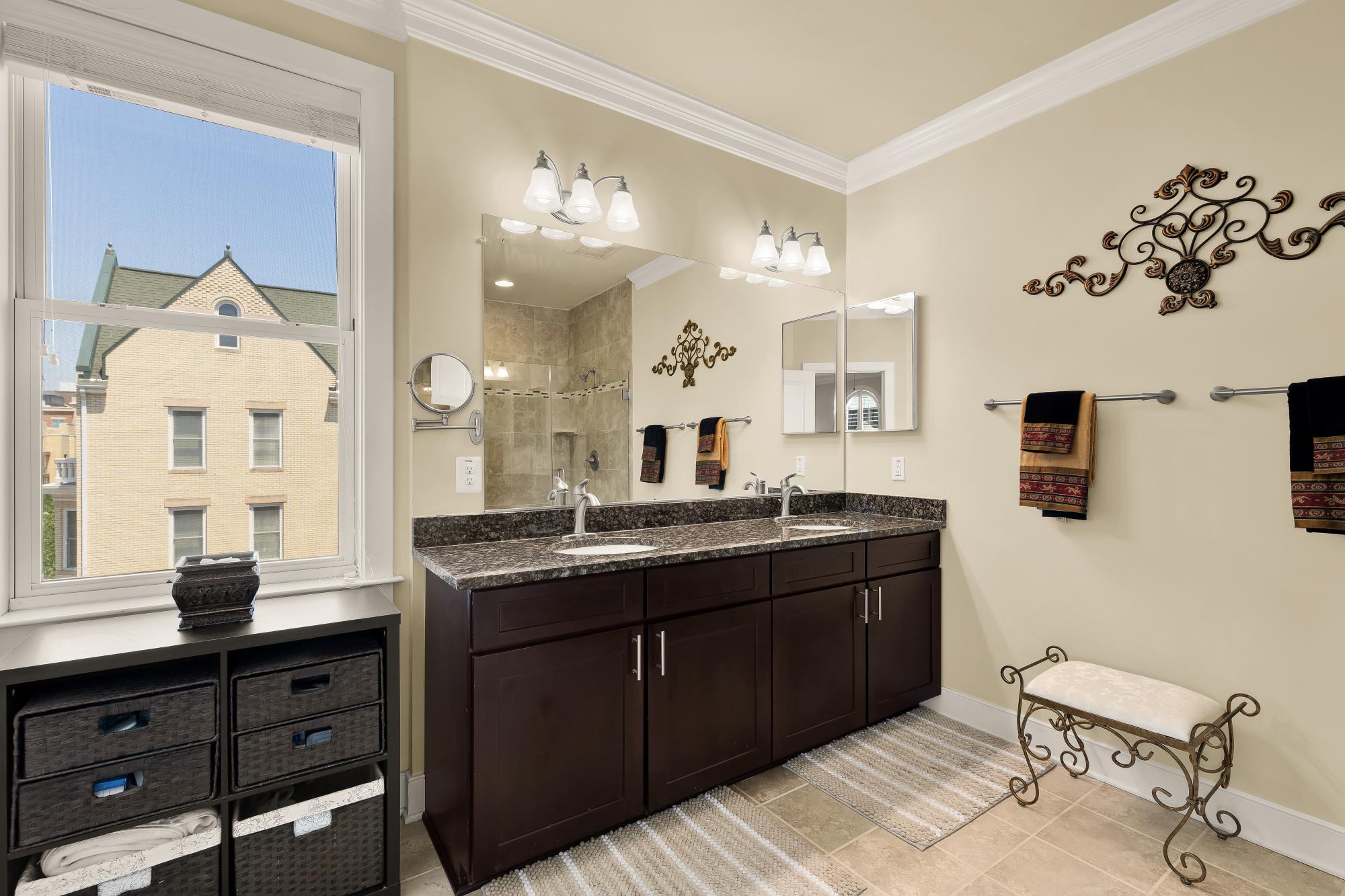  701 Annie Rose, Alexandria, VA, 22301 - 物件實景