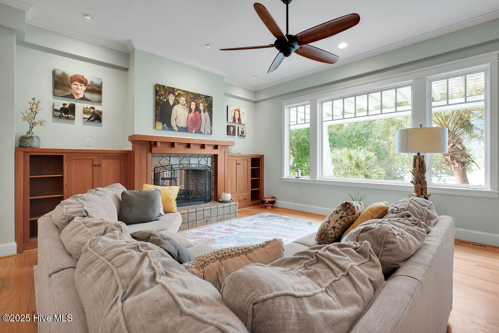 Wilmington, North Carolina, 28411, United States, 5 Bedrooms Bedrooms, ,5 BathroomsBathrooms,Residential,For Sale,1940962