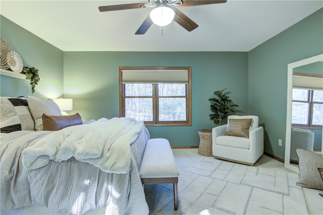 Eau Claire, Wisconsin, 54703, United States, 4 Bedrooms Bedrooms, ,3 BathroomsBathrooms,Residential,For Sale,1992439