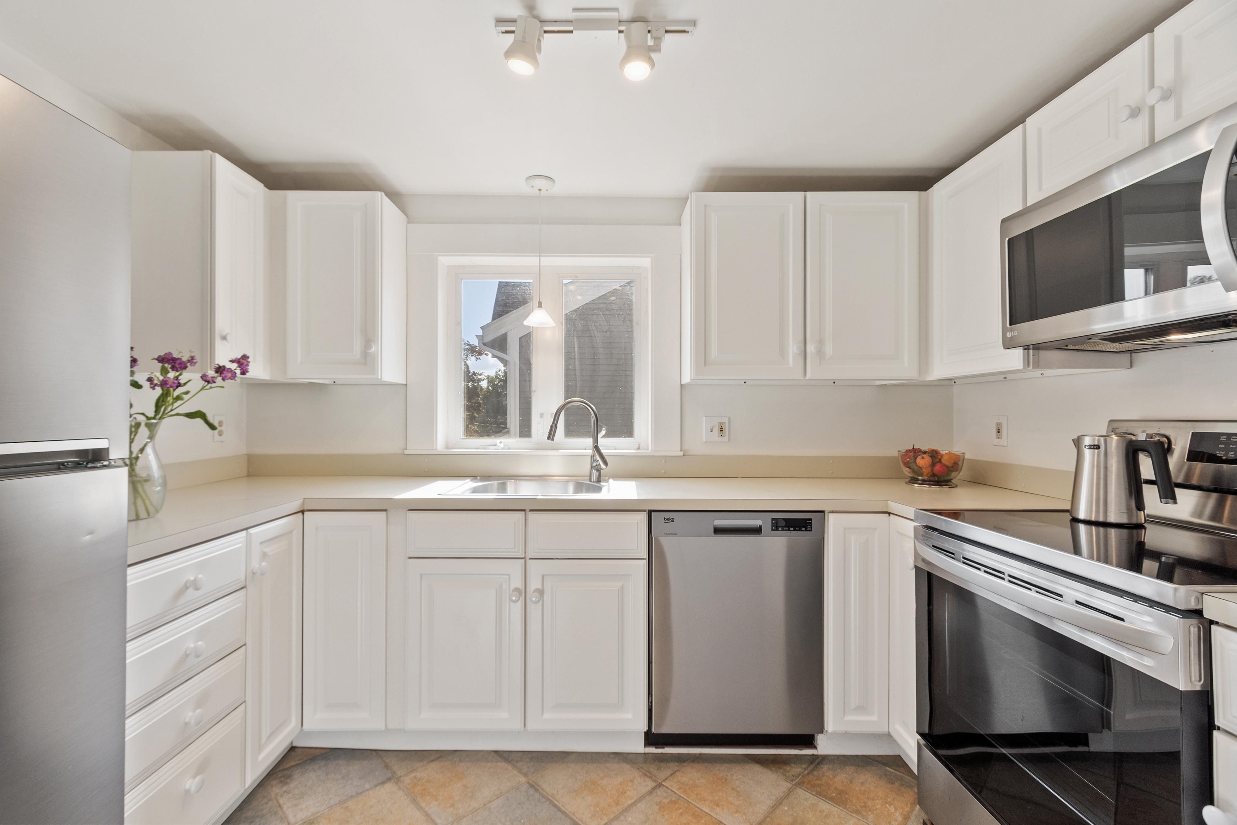  7 Thoreau Court, Concord, MA 01742 - 物件實景