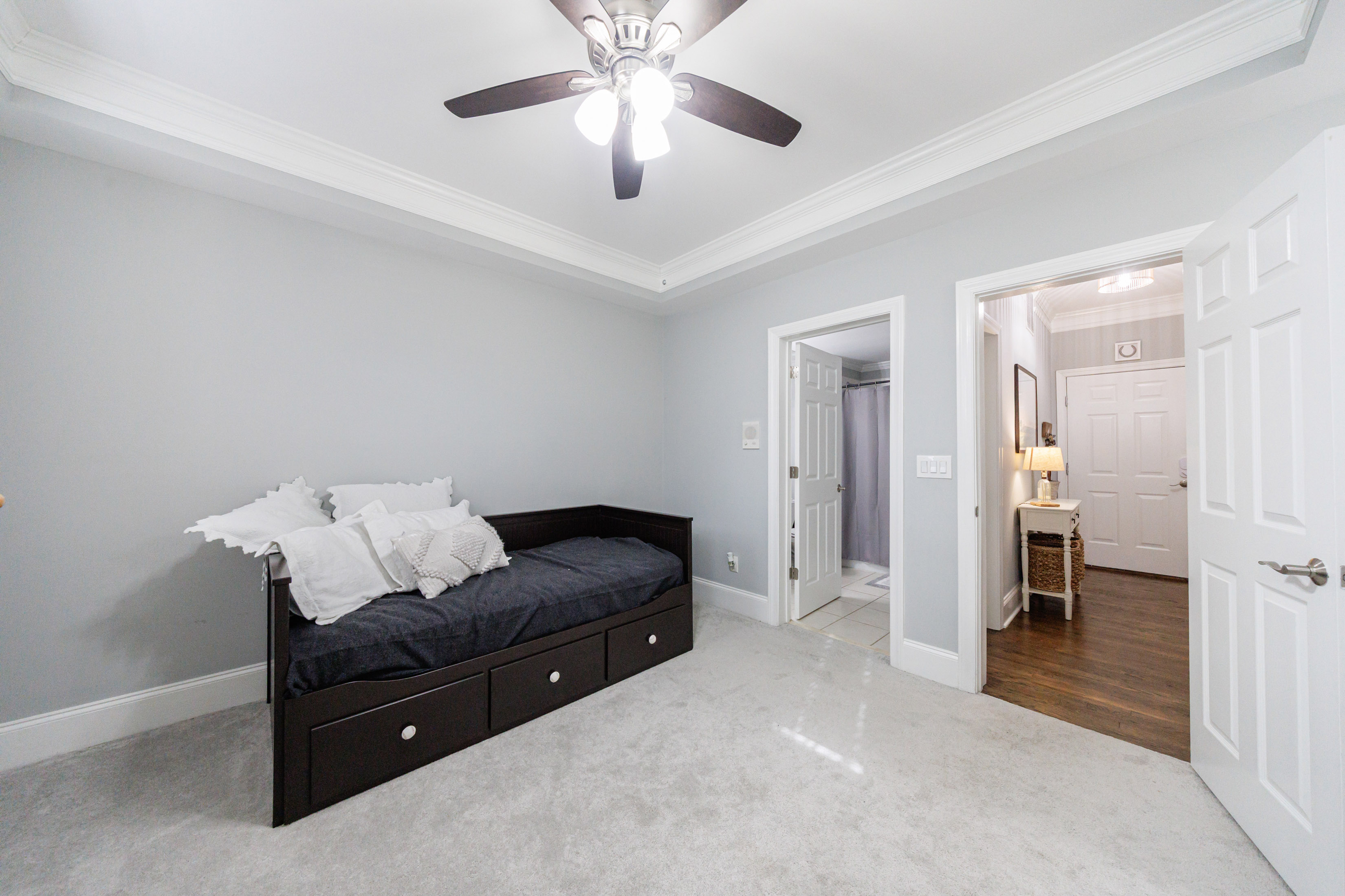  Beautiful Townhome in the Heart of Brookhaven - 物件實景