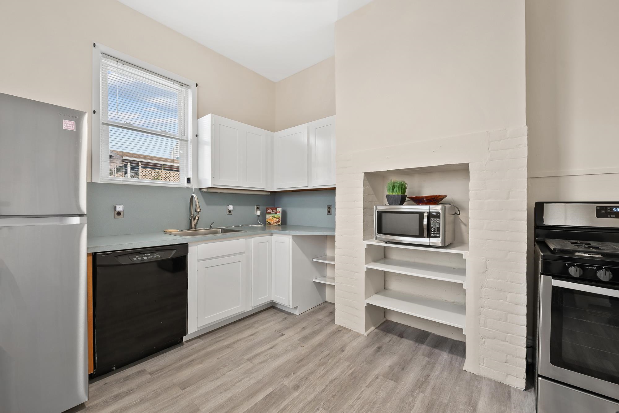 Union City, New Jersey, 07087, United States, 3 Bedrooms Bedrooms, ,2 BathroomsBathrooms,Residential,For Sale,2002067