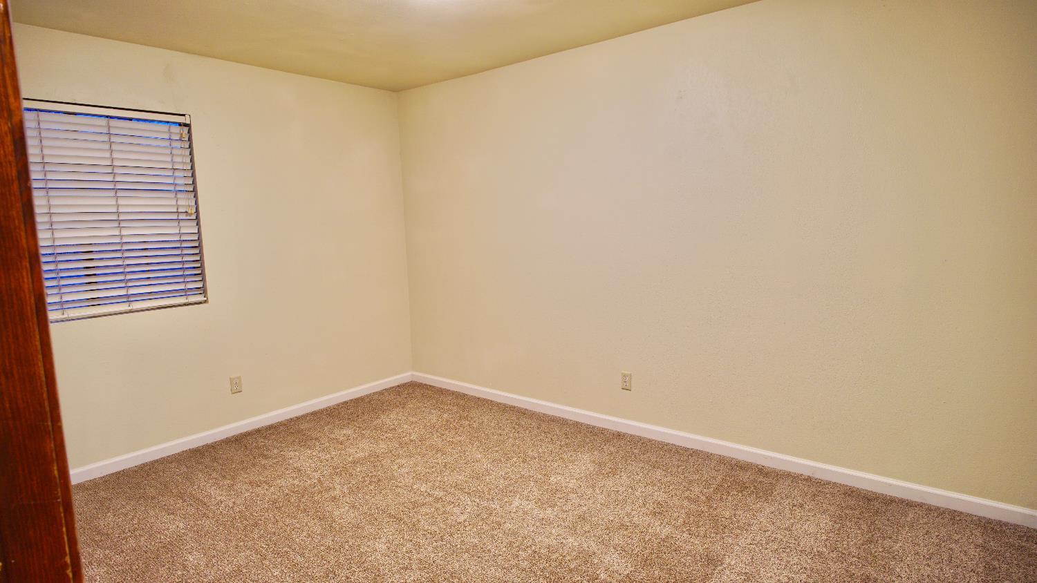 Fresno, California, 93722, United States, 4 Bedrooms Bedrooms, ,2 BathroomsBathrooms,Residential,For Sale,1943321