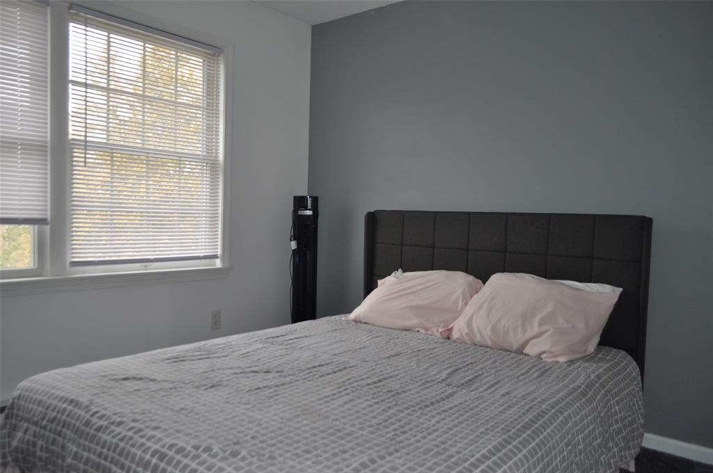 Poughquag, New York, 12570, United States, 3 Bedrooms Bedrooms, ,3 BathroomsBathrooms,Residential,For Sale,1993861