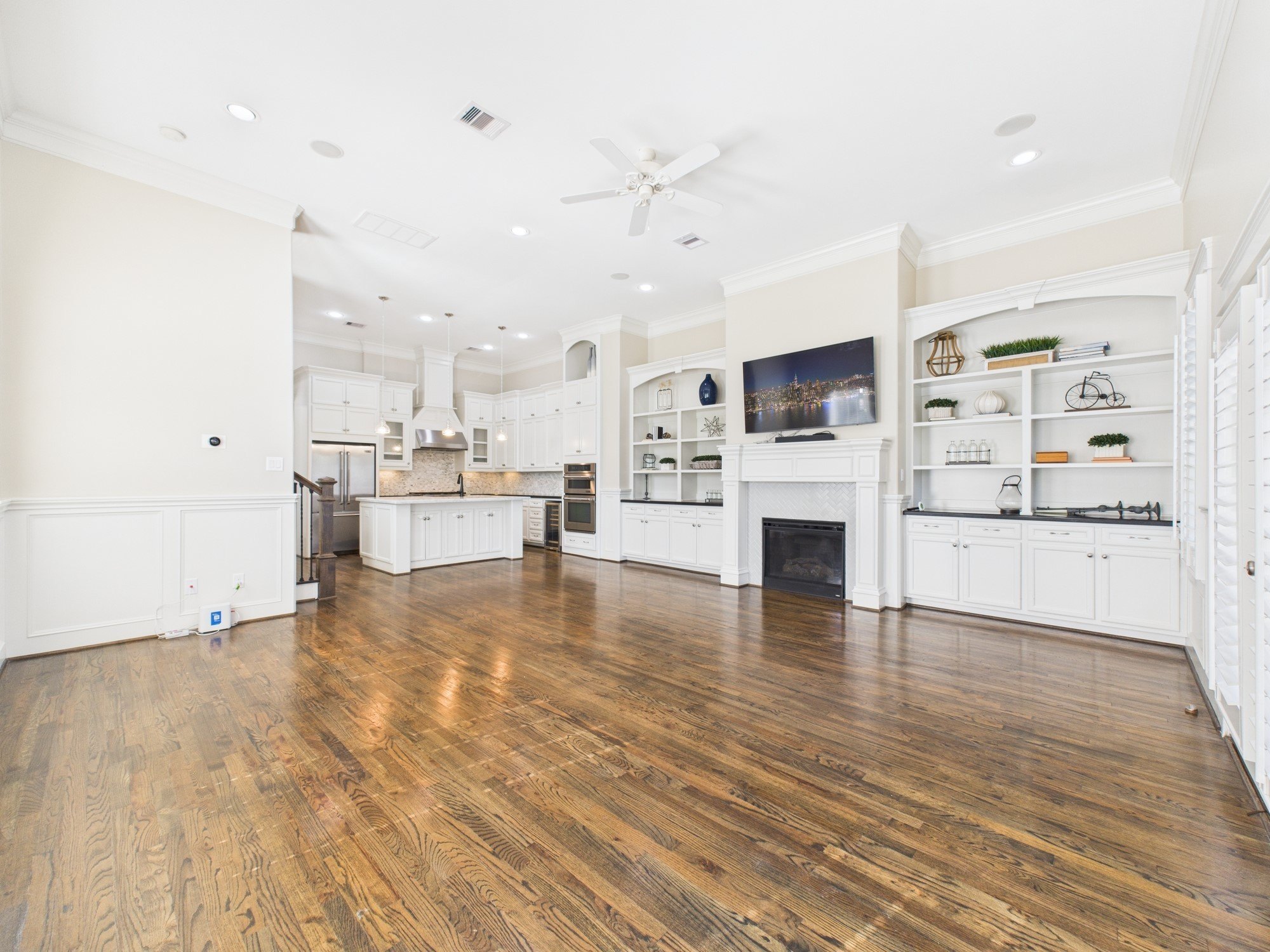 Houston, Texas, 77007, United States, 3 Bedrooms Bedrooms, ,4 BathroomsBathrooms,Residential,For Sale,1990777