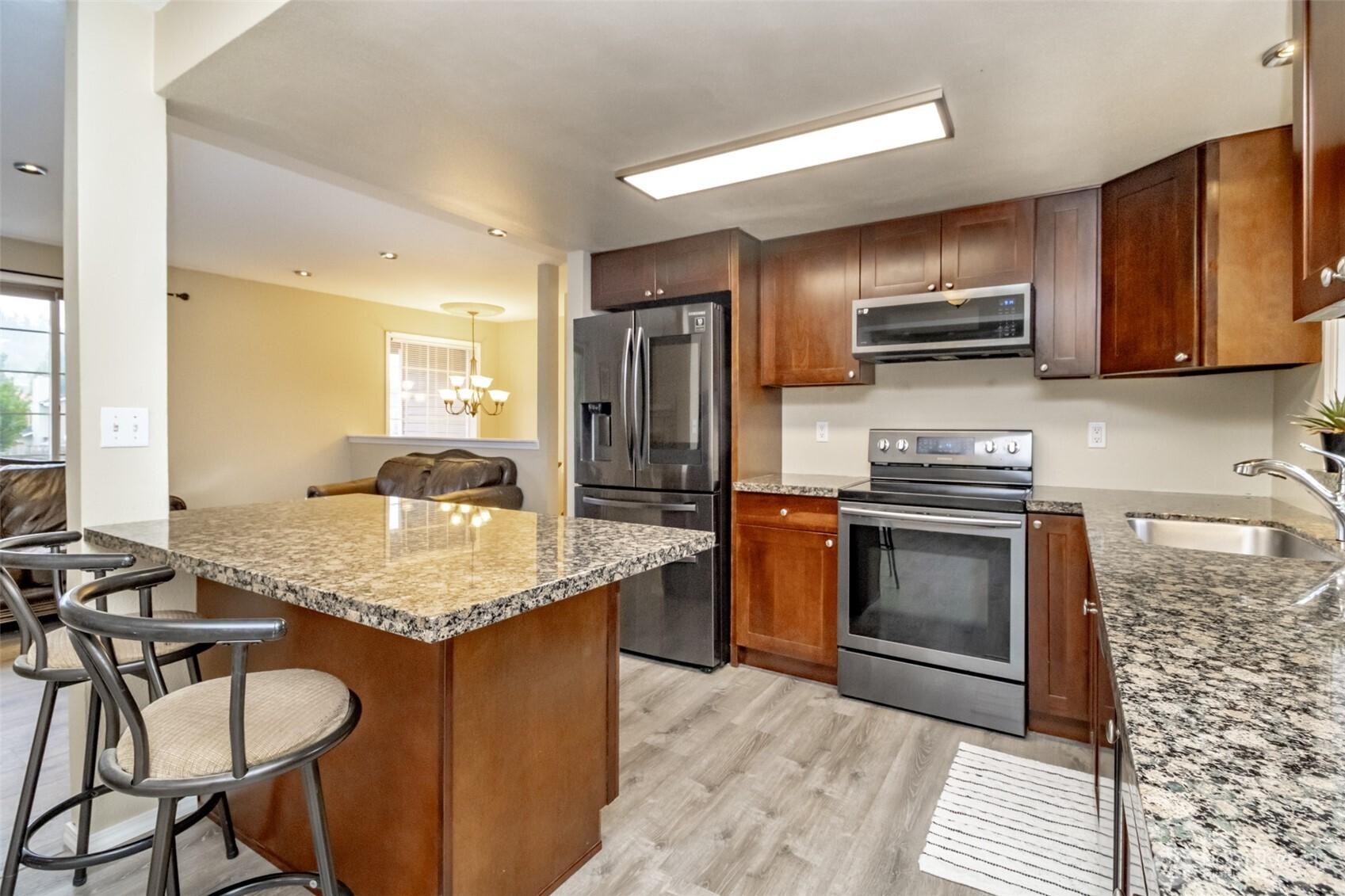 TACOMA, Washington, 98422, United States, 4 Bedrooms Bedrooms, ,3 BathroomsBathrooms,Residential,For Sale,1925185