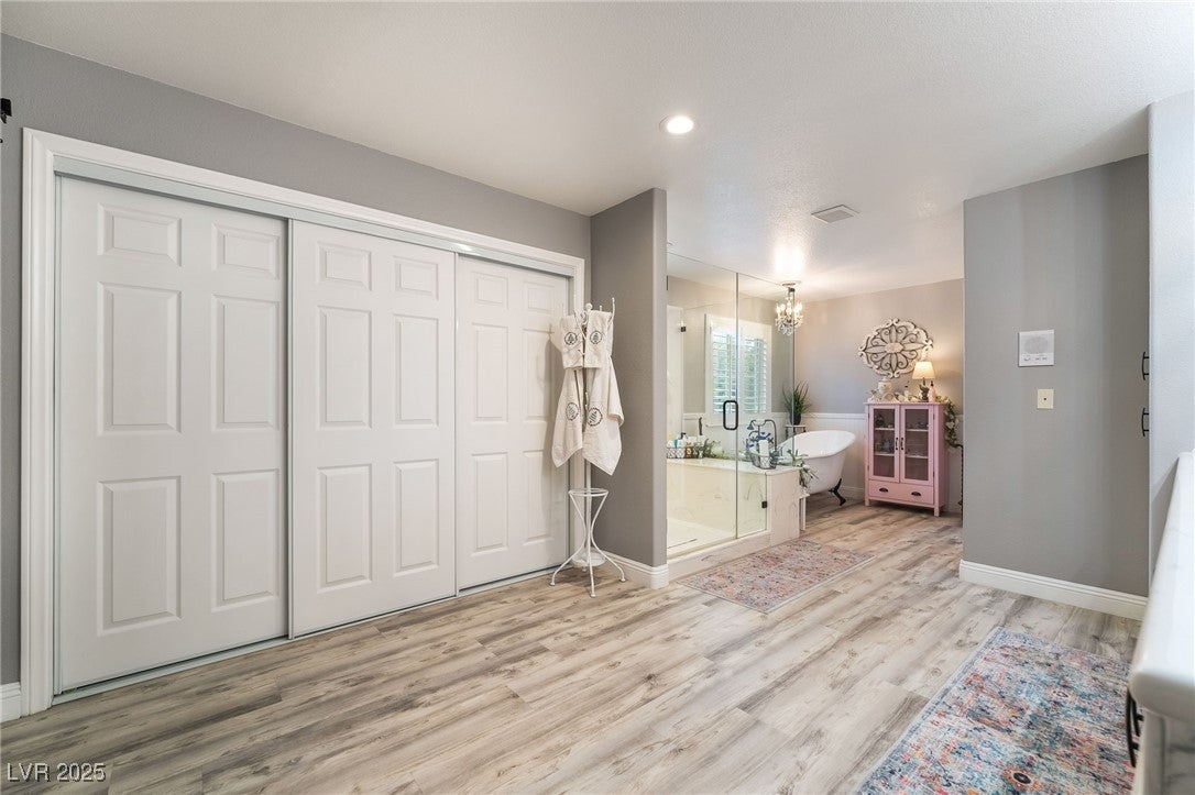 Henderson, Nevada, 89015, United States, 4 Bedrooms Bedrooms, ,3 BathroomsBathrooms,Residential,For Sale,2001549