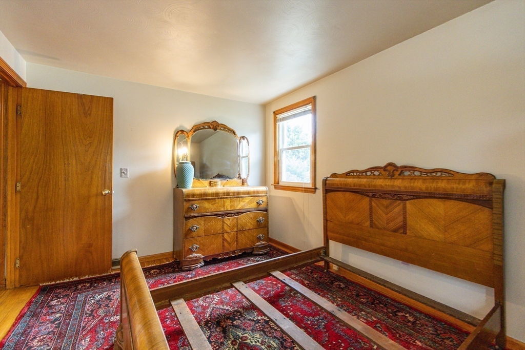 Stoughton, Massachusetts, 02072, United States, 4 Bedrooms Bedrooms, ,2 BathroomsBathrooms,Residential,For Sale,1976018