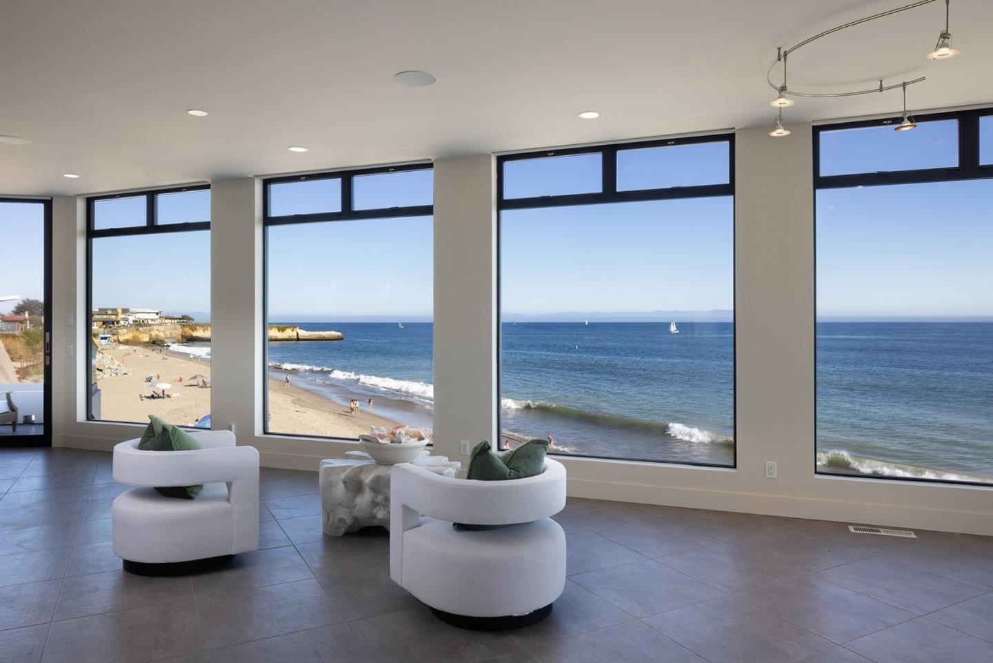 Santa Cruz, California, 95062, United States, 4 Bedrooms Bedrooms, ,4 BathroomsBathrooms,Residential,For Sale,1898604
