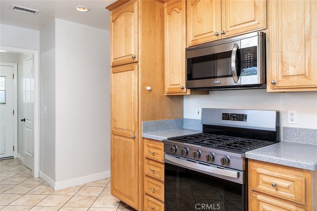 Glendora, California, 91740, United States, 3 Bedrooms Bedrooms, ,2 BathroomsBathrooms,Residential,For Sale,2003352