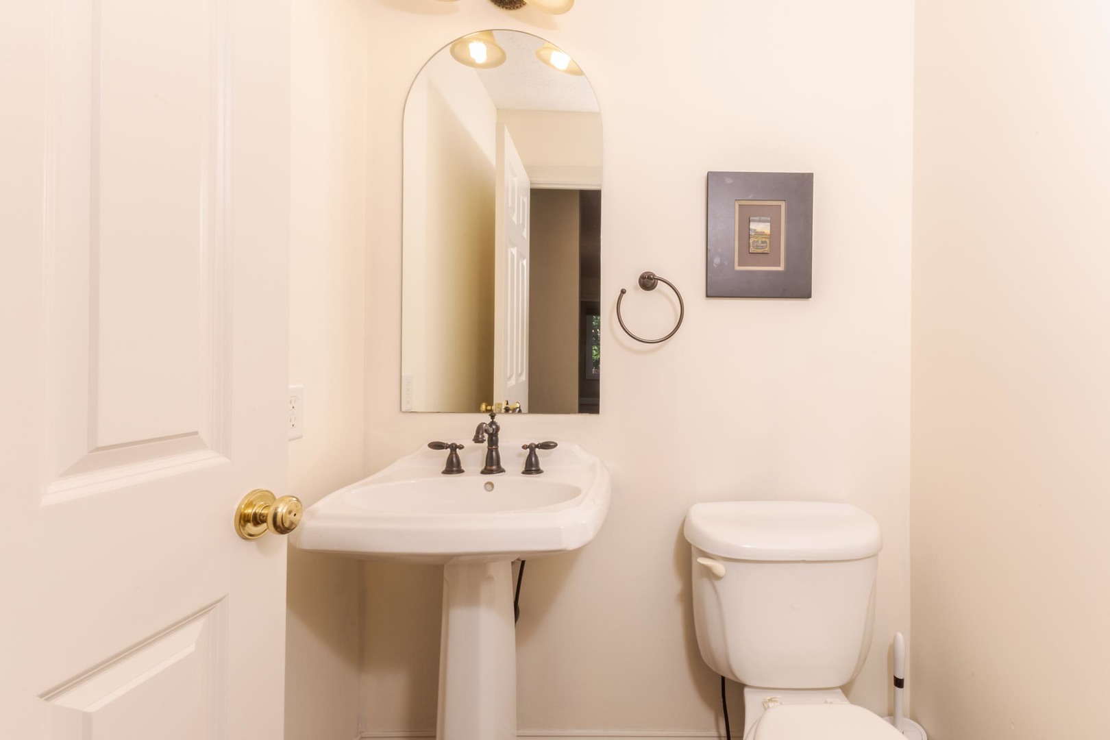 Bloomington, Illinois, 61704, United States, 4 Bedrooms Bedrooms, ,4 BathroomsBathrooms,Residential,For Sale,1957101