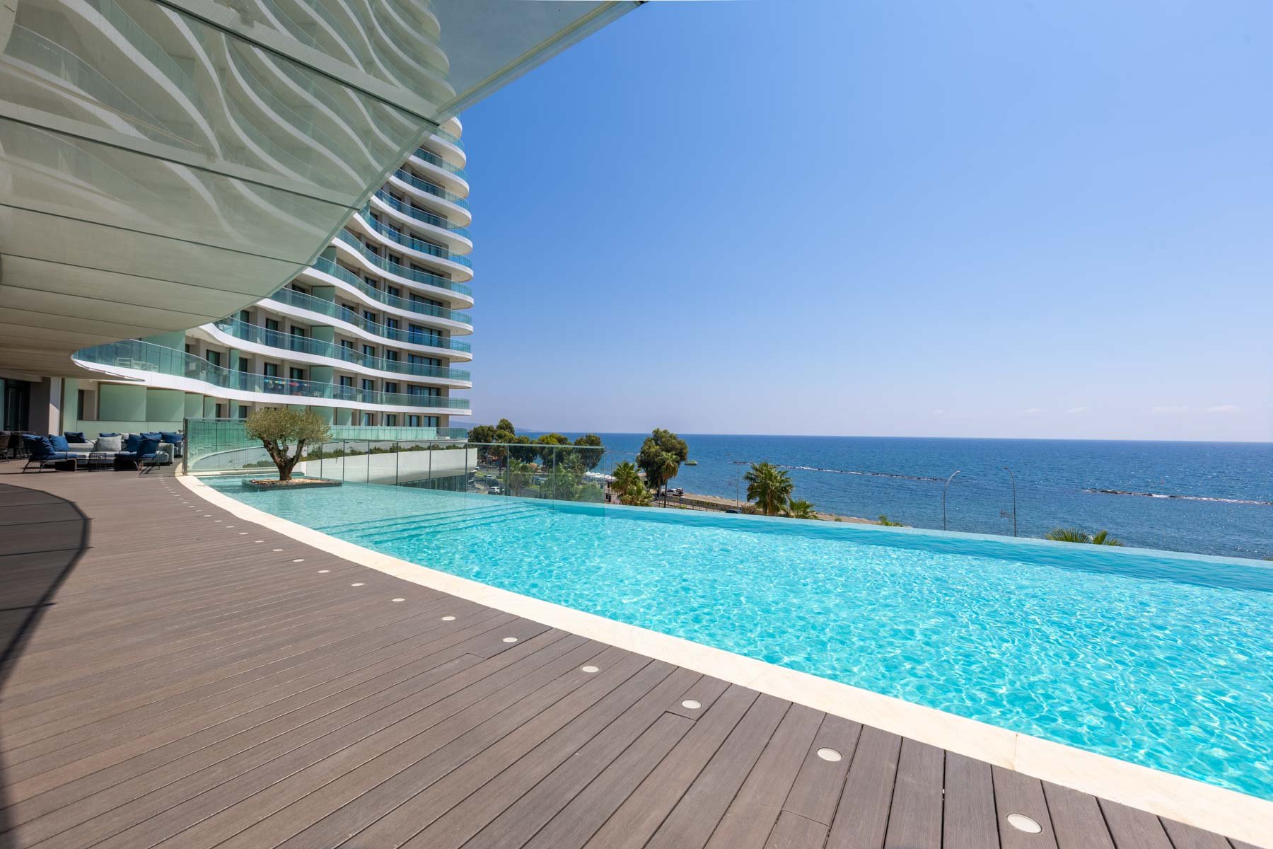  Four-Bedroom Seafront Penthouse in an Iconic Limassol Residence - 物件實景