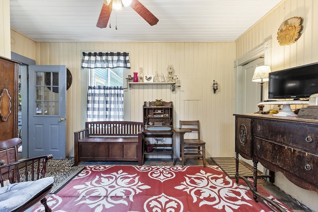 Templeton, Massachusetts, 01468, United States, 3 Bedrooms Bedrooms, ,2 BathroomsBathrooms,Residential,For Sale,1917610