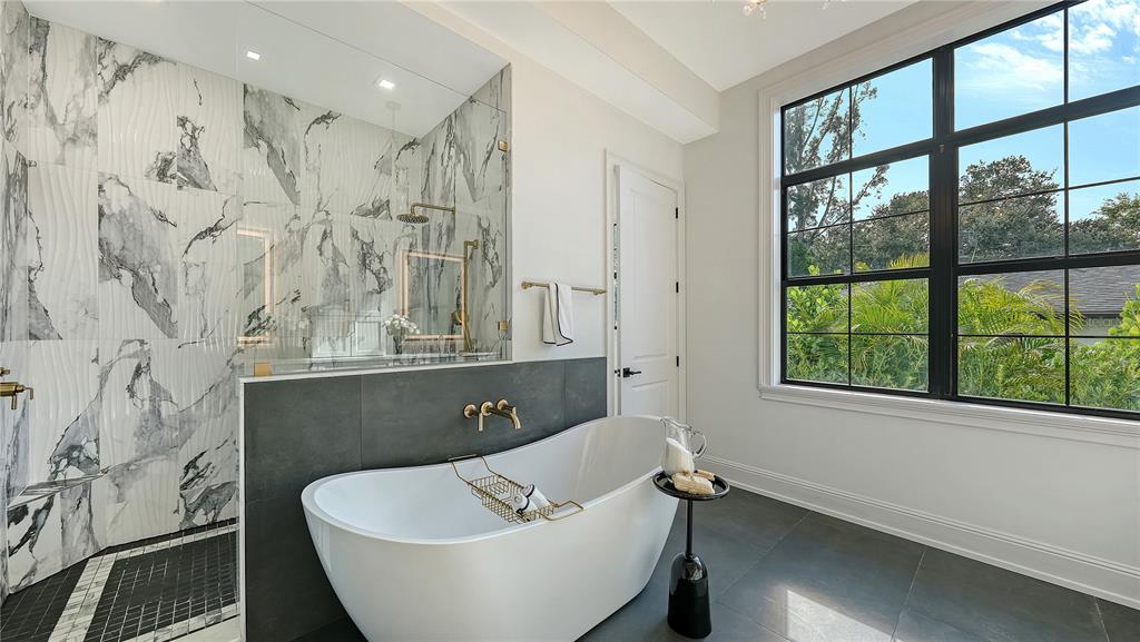 Sarasota, Florida, 34242, United States, 4 Bedrooms Bedrooms, ,6 BathroomsBathrooms,Residential,For Sale,2003081