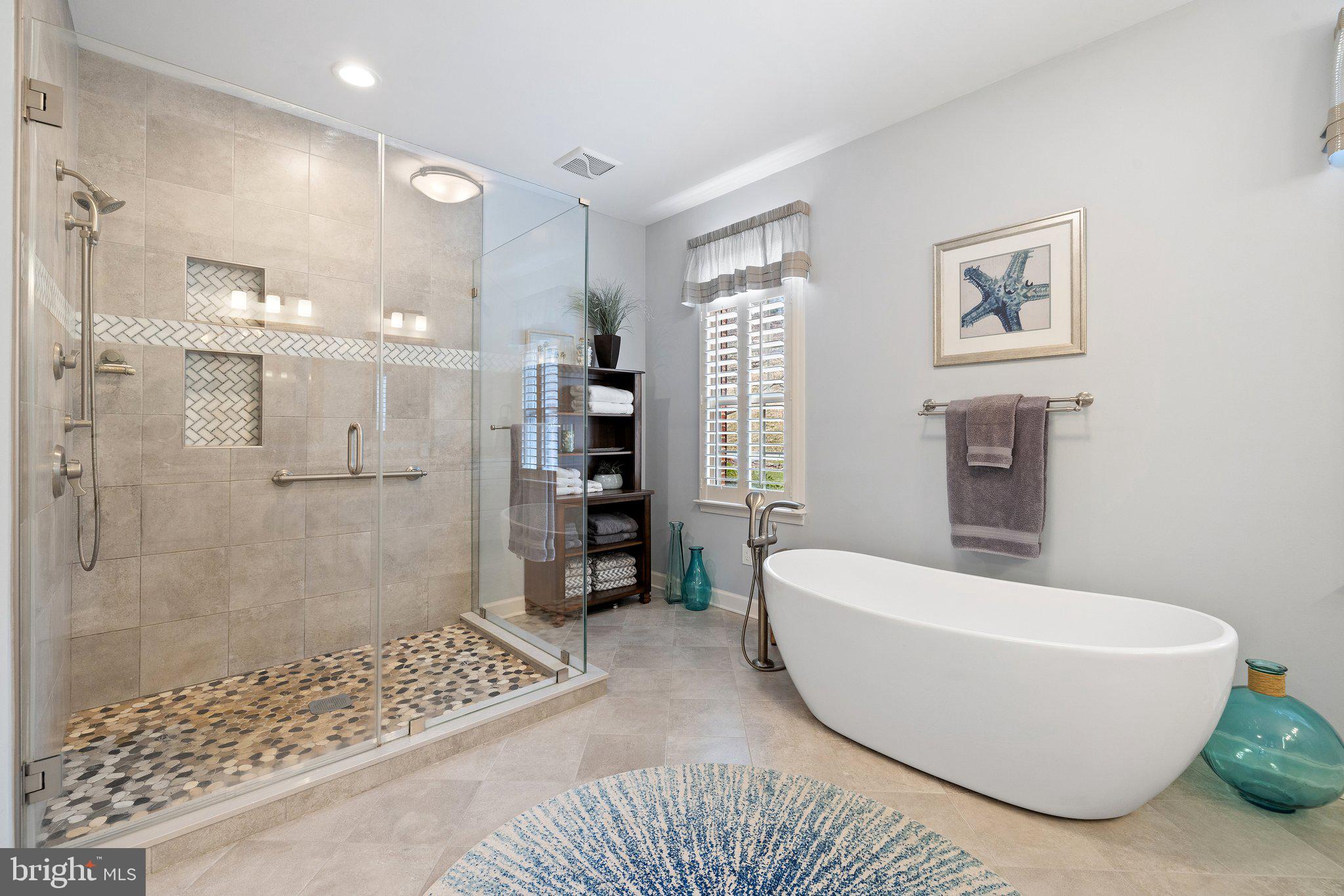 Warrenton, Virginia, 20186, United States, 6 Bedrooms Bedrooms, ,6 BathroomsBathrooms,Residential,For Sale,1914249