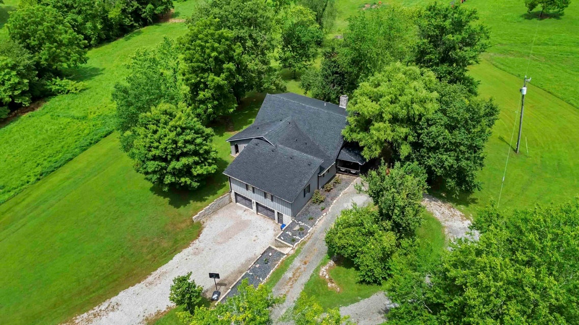 Somerset, Kentucky, 42503, United States, 4 Bedrooms Bedrooms, ,3 BathroomsBathrooms,Residential,For Sale,1938431