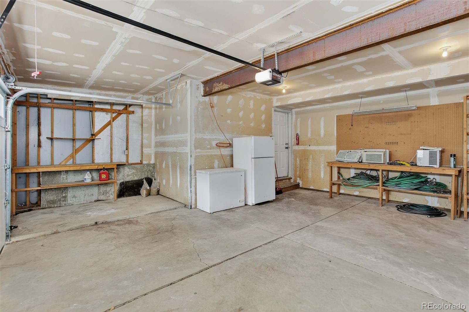 Longmont, Colorado, 80503, United States, 3 Bedrooms Bedrooms, ,1 BathroomBathrooms,Residential,For Sale,1958059