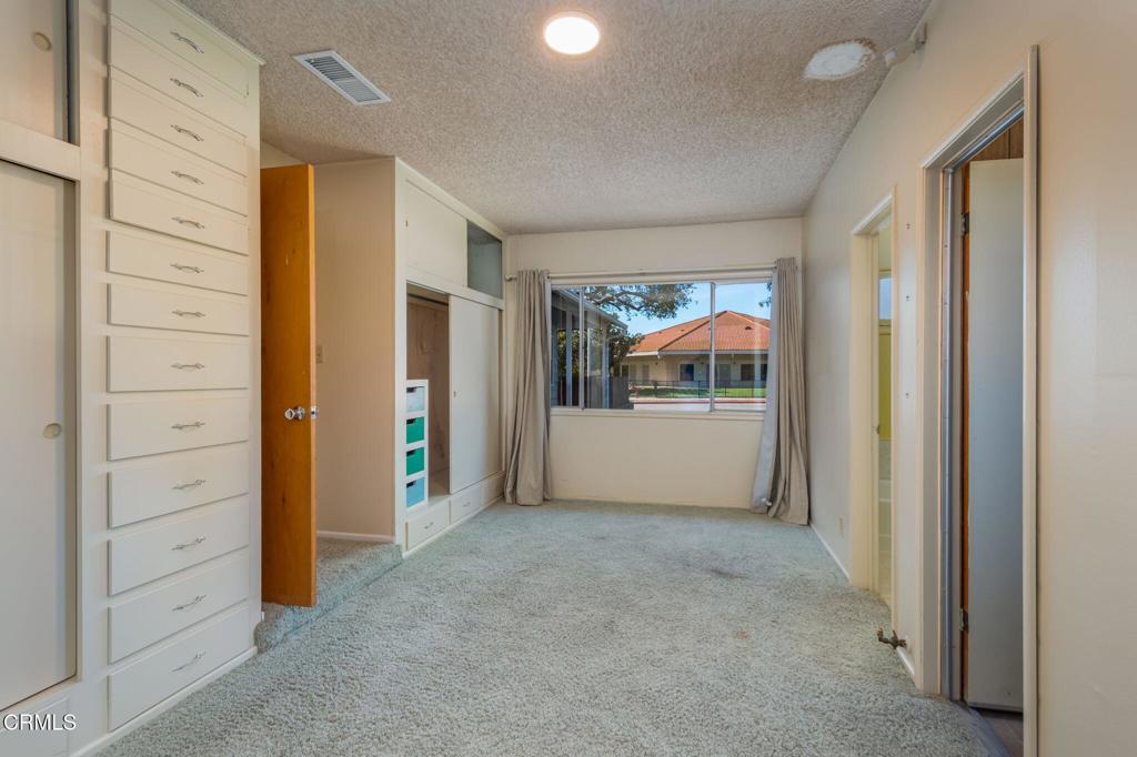 Fillmore, California, 93015, United States, 4 Bedrooms Bedrooms, ,2 BathroomsBathrooms,Residential,For Sale,1998907