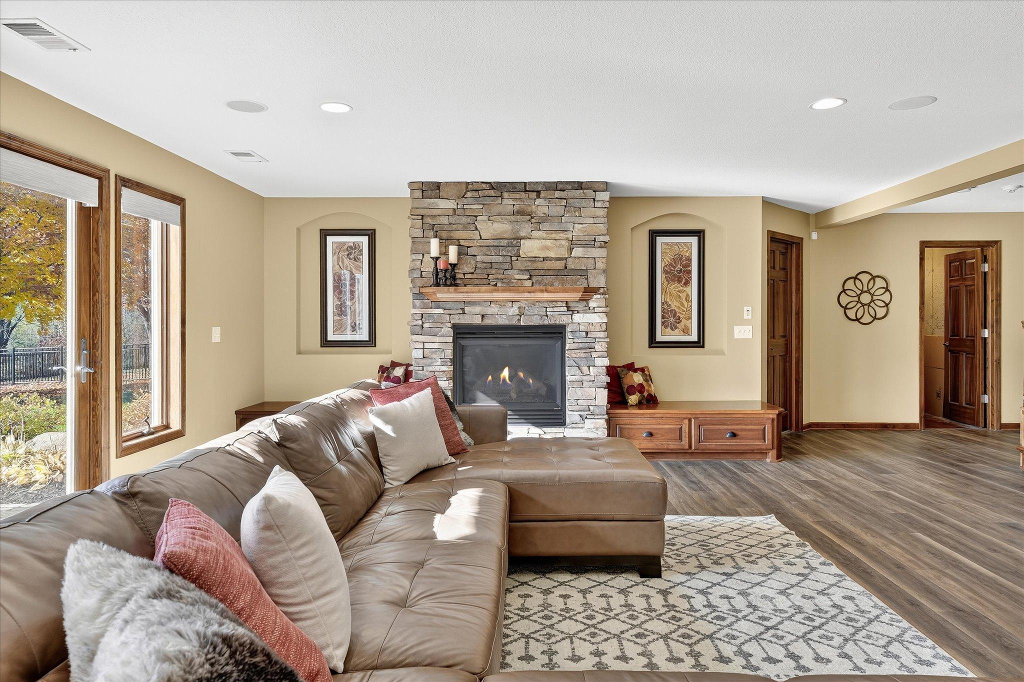 Medina, Minnesota, 55340, United States, 5 Bedrooms Bedrooms, ,3 BathroomsBathrooms,Residential,For Sale,1989034