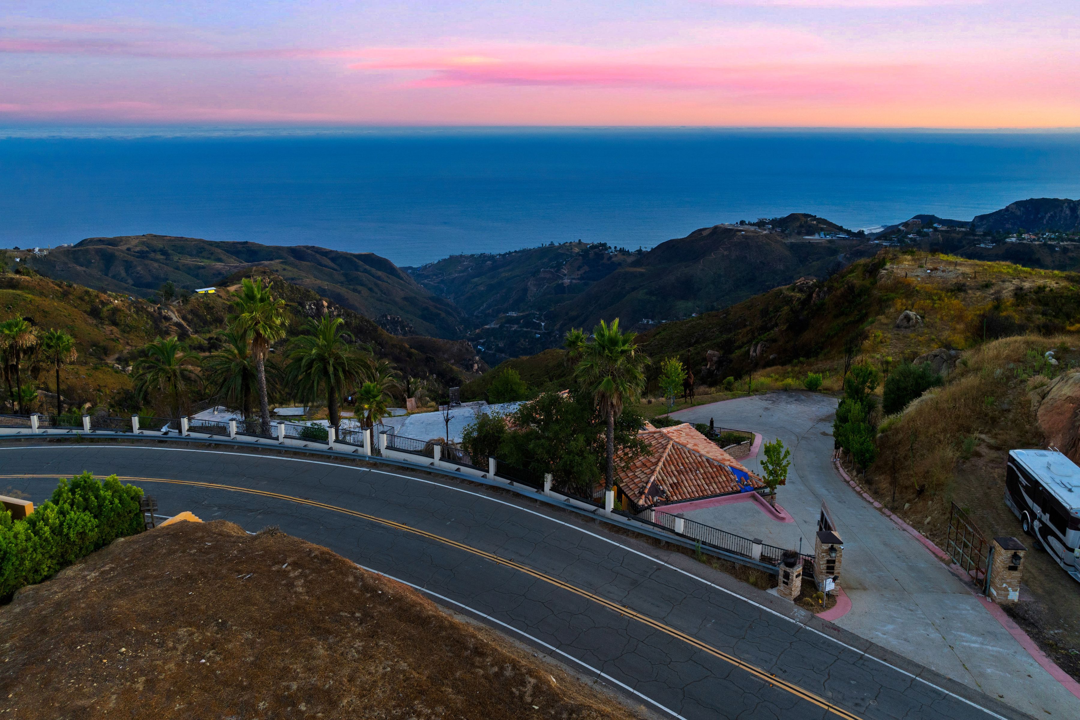  23010 Saddle Peak Road - 物件實景